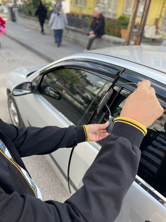 Yıkıkkemer Oto Kilitçisi